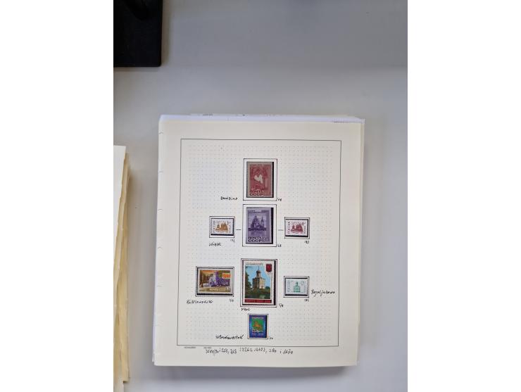 Eastern Europe: 1918/2021, extensive mint never hinged worldwide collection with many thematic stamps and souvenir sheets on 