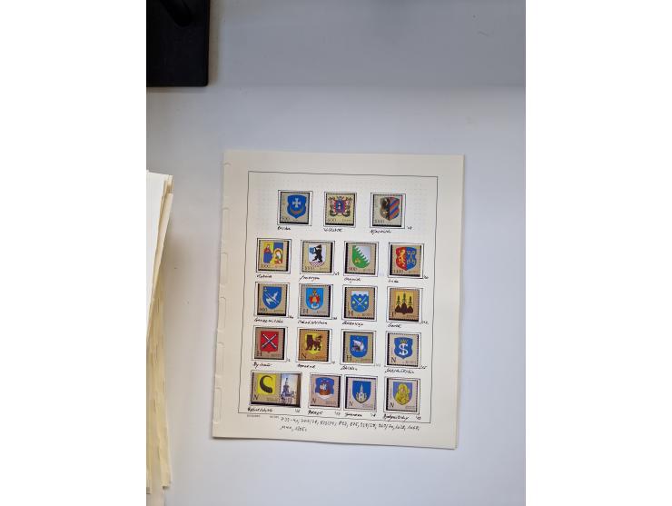 Eastern Europe: 1918/2021, extensive mint never hinged worldwide collection with many thematic stamps and souvenir sheets on 