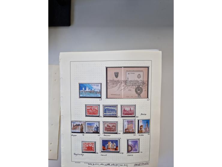 Eastern Europe: 1918/2021, extensive mint never hinged worldwide collection with many thematic stamps and souvenir sheets on 