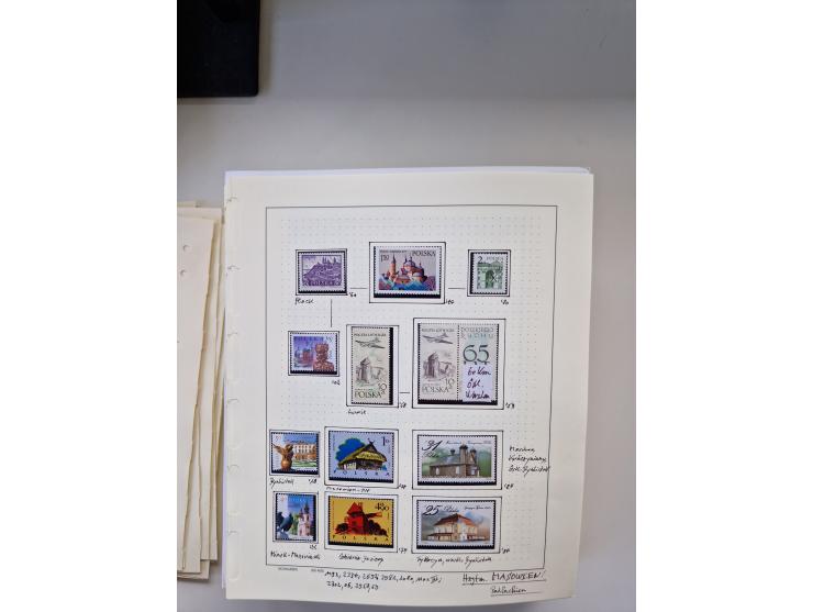 Eastern Europe: 1918/2021, extensive mint never hinged worldwide collection with many thematic stamps and souvenir sheets on 