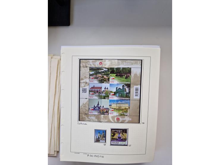 Eastern Europe: 1918/2021, extensive mint never hinged worldwide collection with many thematic stamps and souvenir sheets on 