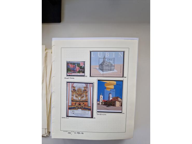 Eastern Europe: 1918/2021, extensive mint never hinged worldwide collection with many thematic stamps and souvenir sheets on 