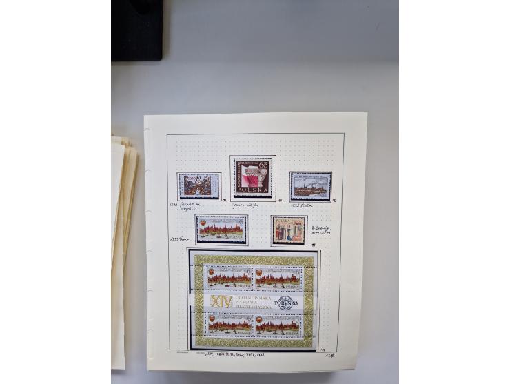 Eastern Europe: 1918/2021, extensive mint never hinged worldwide collection with many thematic stamps and souvenir sheets on 