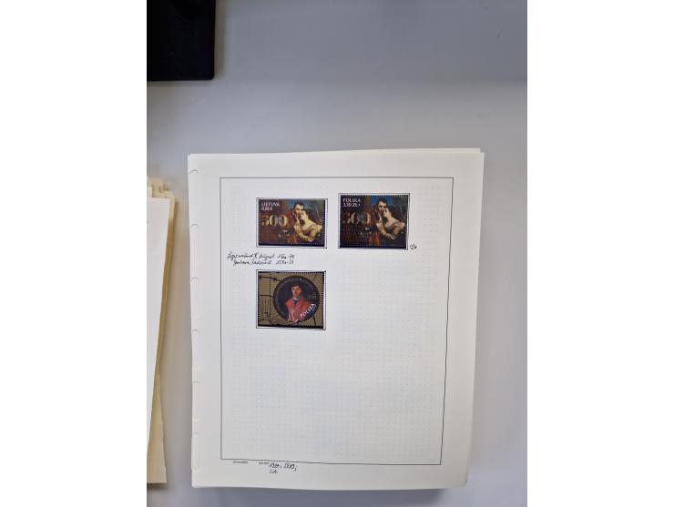 Eastern Europe: 1918/2021, extensive mint never hinged worldwide collection with many thematic stamps and souvenir sheets on 