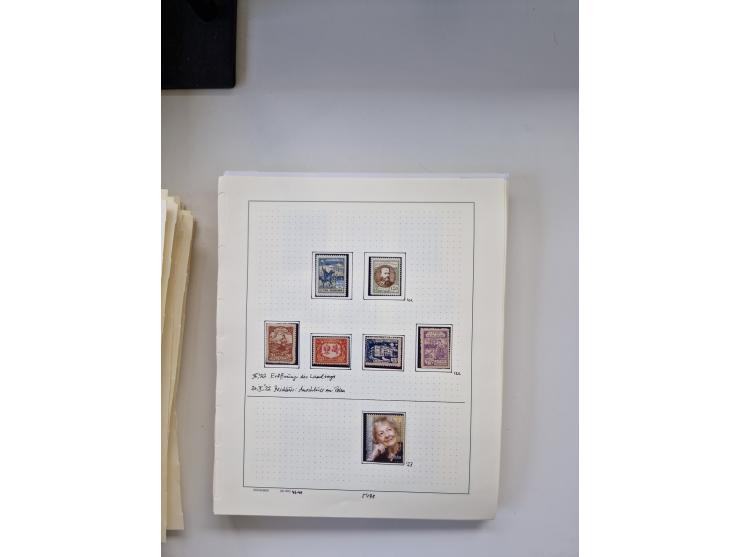 Eastern Europe: 1918/2021, extensive mint never hinged worldwide collection with many thematic stamps and souvenir sheets on 