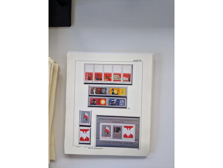 Eastern Europe: 1918/2021, extensive mint never hinged worldwide collection with many thematic stamps and souvenir sheets on 