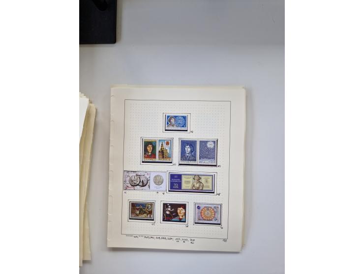 Eastern Europe: 1918/2021, extensive mint never hinged worldwide collection with many thematic stamps and souvenir sheets on 