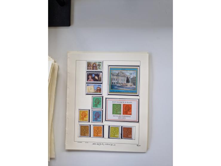 Eastern Europe: 1918/2021, extensive mint never hinged worldwide collection with many thematic stamps and souvenir sheets on 