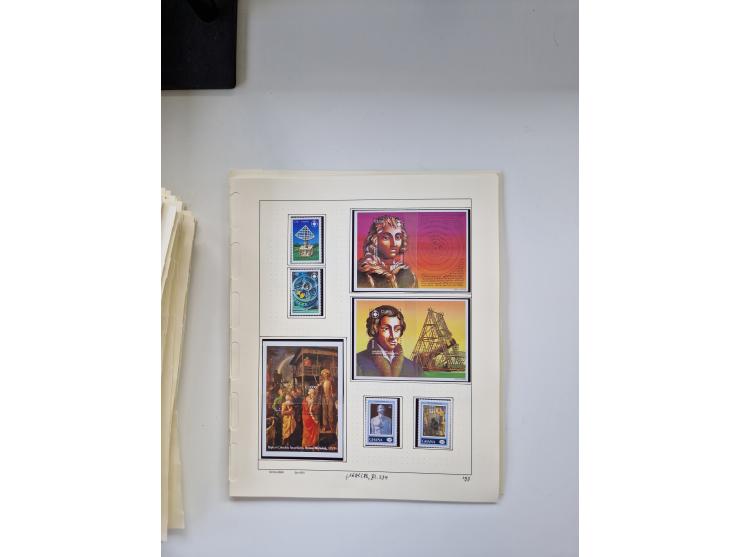 Eastern Europe: 1918/2021, extensive mint never hinged worldwide collection with many thematic stamps and souvenir sheets on 