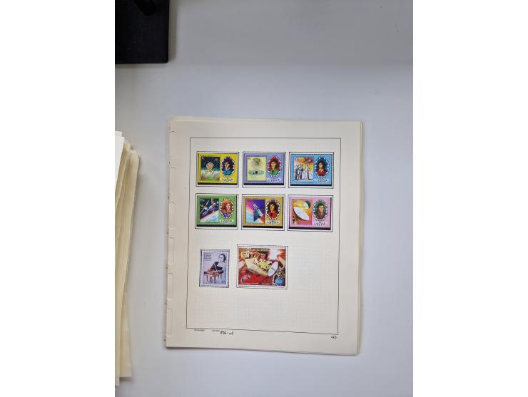 Eastern Europe: 1918/2021, extensive mint never hinged worldwide collection with many thematic stamps and souvenir sheets on 