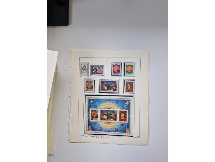 Eastern Europe: 1918/2021, extensive mint never hinged worldwide collection with many thematic stamps and souvenir sheets on 