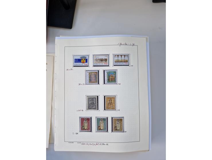 Portugal and Azores/Madeira: 1924/2021, unused and mint never hinged collection including souvenir sheets and booklets on the