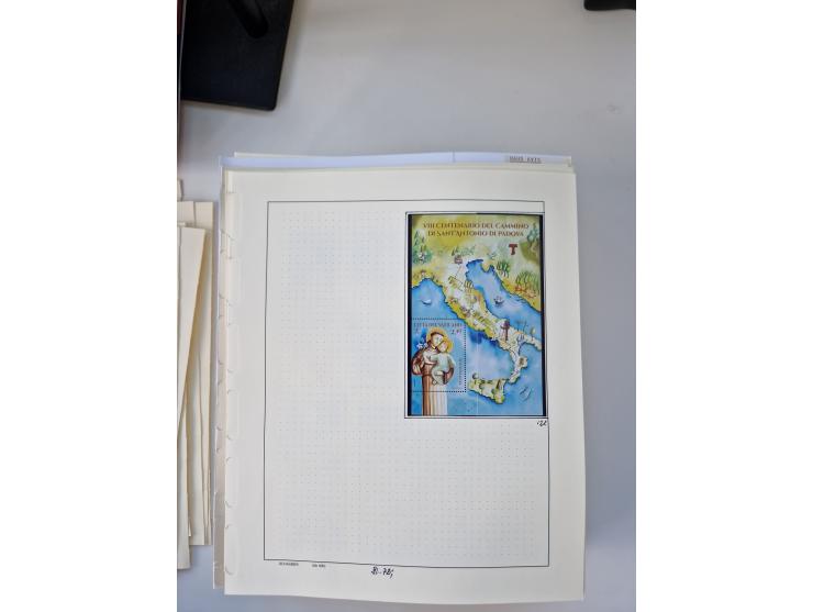 Portugal and Azores/Madeira: 1924/2021, unused and mint never hinged collection including souvenir sheets and booklets on the