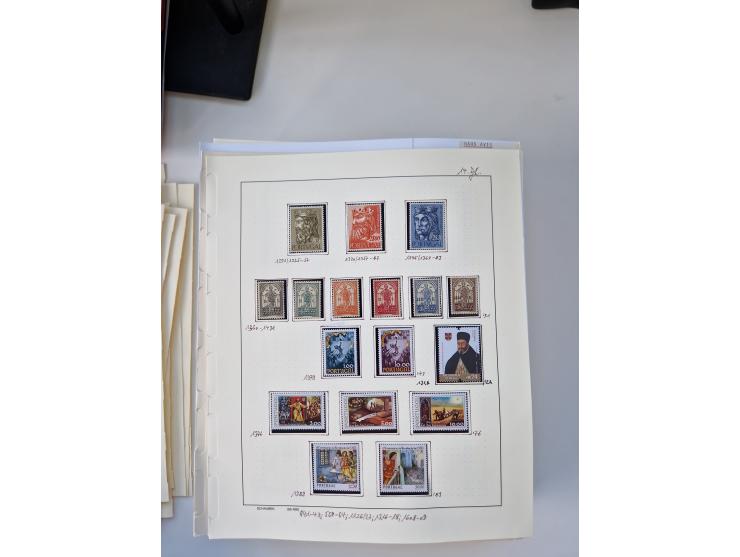 Portugal and Azores/Madeira: 1924/2021, unused and mint never hinged collection including souvenir sheets and booklets on the