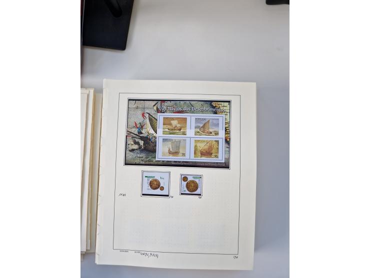 Portugal and Azores/Madeira: 1924/2021, unused and mint never hinged collection including souvenir sheets and booklets on the