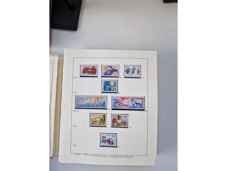 Portugal and Azores/Madeira: 1924/2021, unused and mint never hinged collection including souvenir sheets and booklets on the