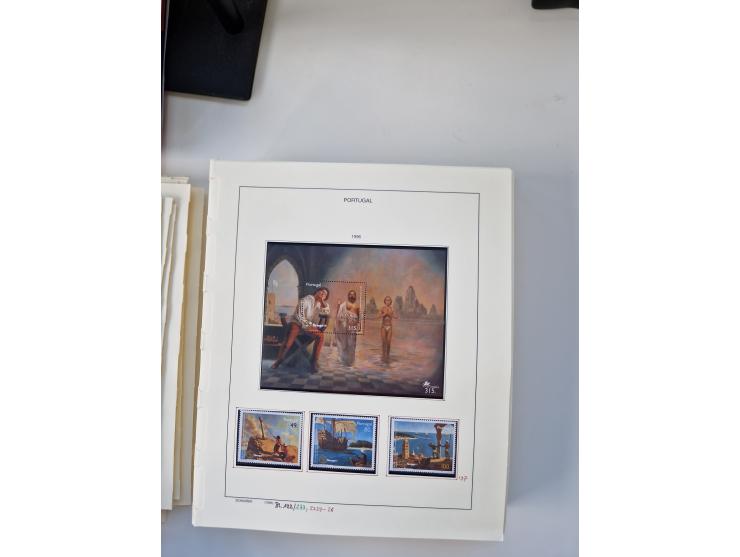 Portugal and Azores/Madeira: 1924/2021, unused and mint never hinged collection including souvenir sheets and booklets on the