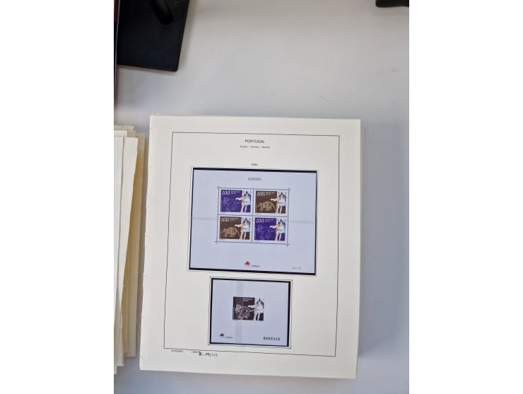 Portugal and Azores/Madeira: 1924/2021, unused and mint never hinged collection including souvenir sheets and booklets on the