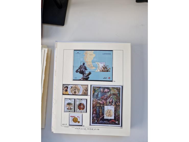 Portugal and Azores/Madeira: 1924/2021, unused and mint never hinged collection including souvenir sheets and booklets on the