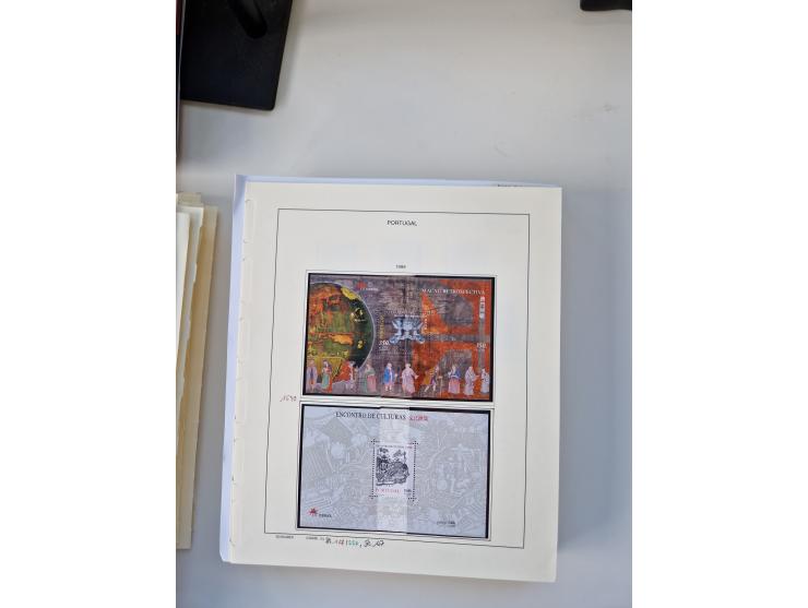 Portugal and Azores/Madeira: 1924/2021, unused and mint never hinged collection including souvenir sheets and booklets on the