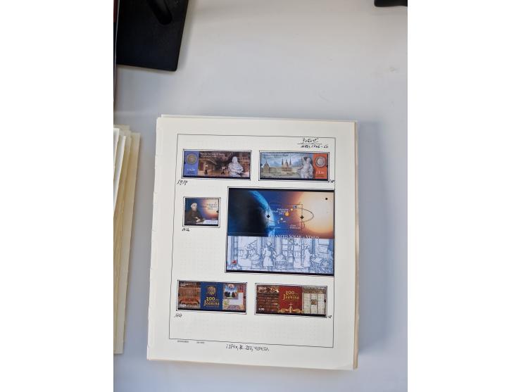 Portugal and Azores/Madeira: 1924/2021, unused and mint never hinged collection including souvenir sheets and booklets on the