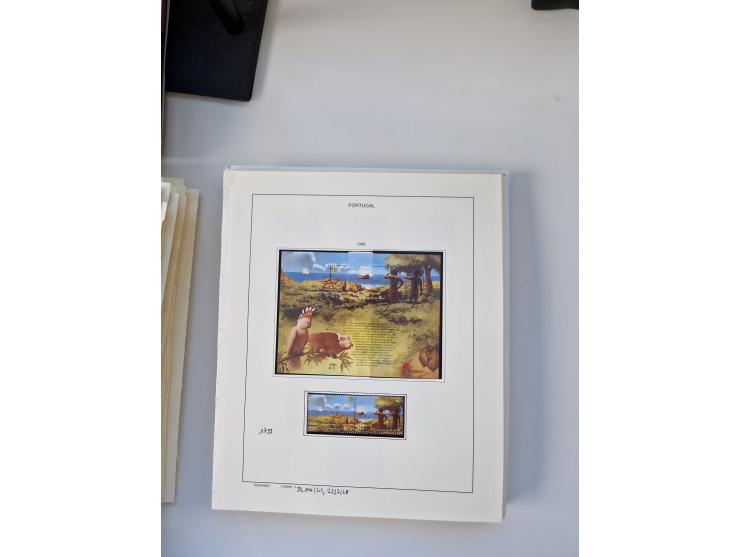 Portugal and Azores/Madeira: 1924/2021, unused and mint never hinged collection including souvenir sheets and booklets on the