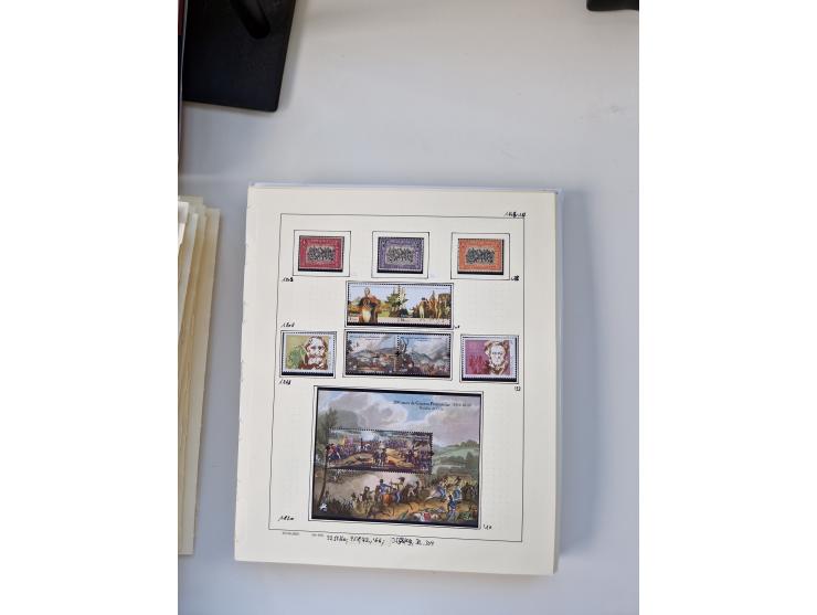 Portugal and Azores/Madeira: 1924/2021, unused and mint never hinged collection including souvenir sheets and booklets on the