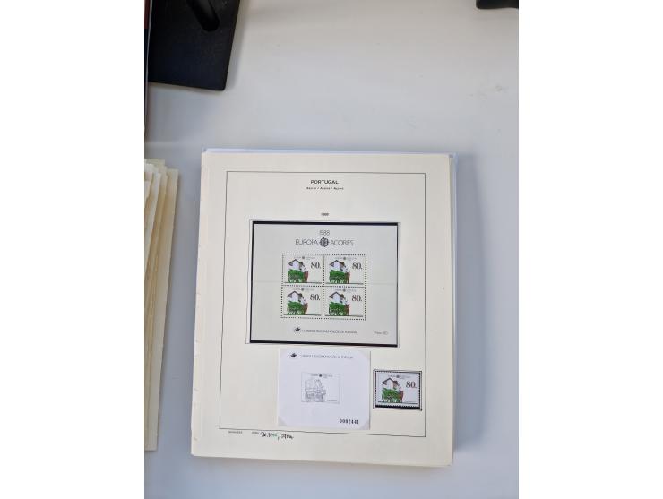 Portugal and Azores/Madeira: 1924/2021, unused and mint never hinged collection including souvenir sheets and booklets on the