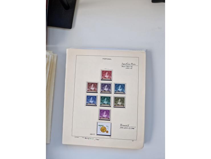 Portugal and Azores/Madeira: 1924/2021, unused and mint never hinged collection including souvenir sheets and booklets on the