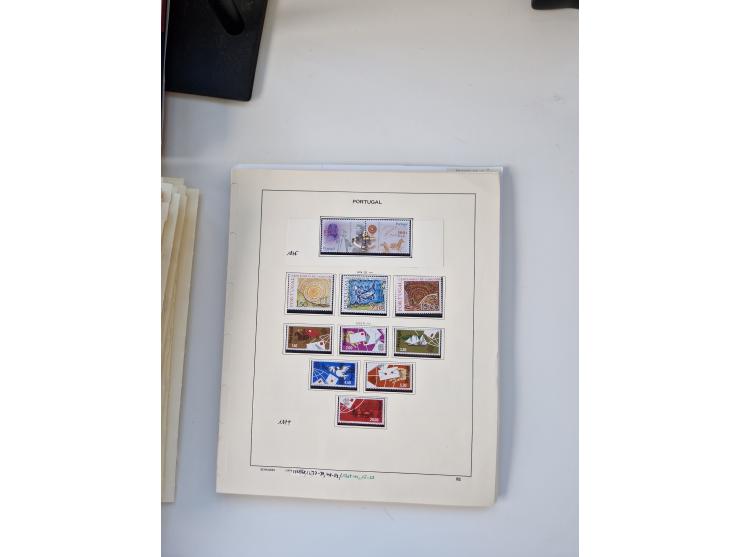 Portugal and Azores/Madeira: 1924/2021, unused and mint never hinged collection including souvenir sheets and booklets on the