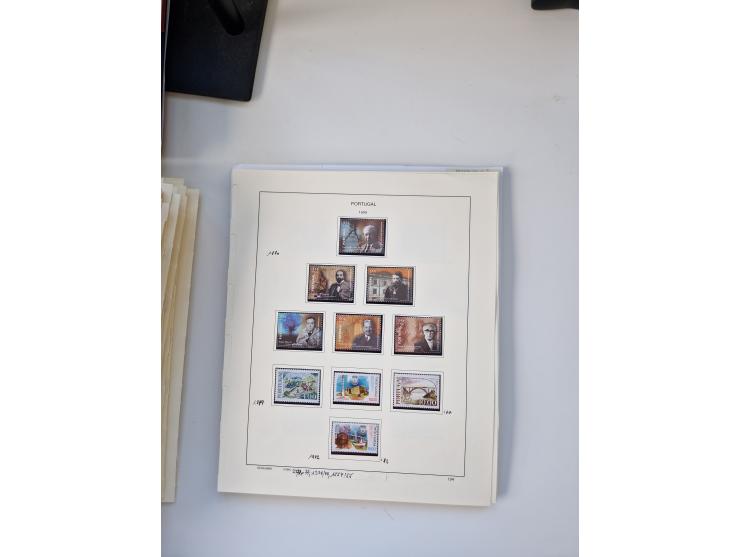 Portugal and Azores/Madeira: 1924/2021, unused and mint never hinged collection including souvenir sheets and booklets on the