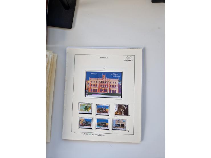 Portugal and Azores/Madeira: 1924/2021, unused and mint never hinged collection including souvenir sheets and booklets on the