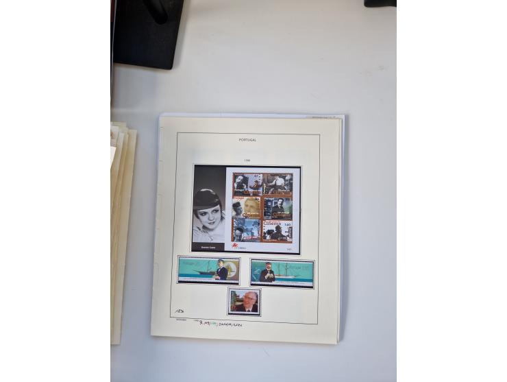 Portugal and Azores/Madeira: 1924/2021, unused and mint never hinged collection including souvenir sheets and booklets on the