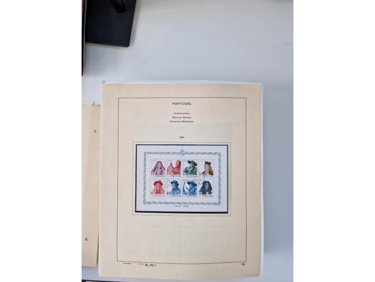 Portugal and Azores/Madeira: 1924/2021, unused and mint never hinged collection including souvenir sheets and booklets on the