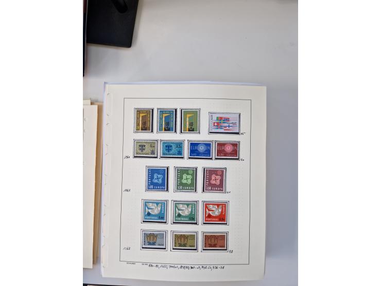 Portugal and Azores/Madeira: 1924/2021, unused and mint never hinged collection including souvenir sheets and booklets on the