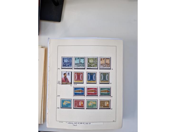 Portugal and Azores/Madeira: 1924/2021, unused and mint never hinged collection including souvenir sheets and booklets on the