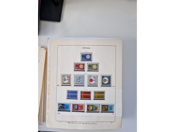 Portugal and Azores/Madeira: 1924/2021, unused and mint never hinged collection including souvenir sheets and booklets on the