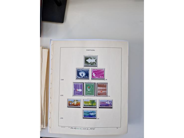 Portugal and Azores/Madeira: 1924/2021, unused and mint never hinged collection including souvenir sheets and booklets on the