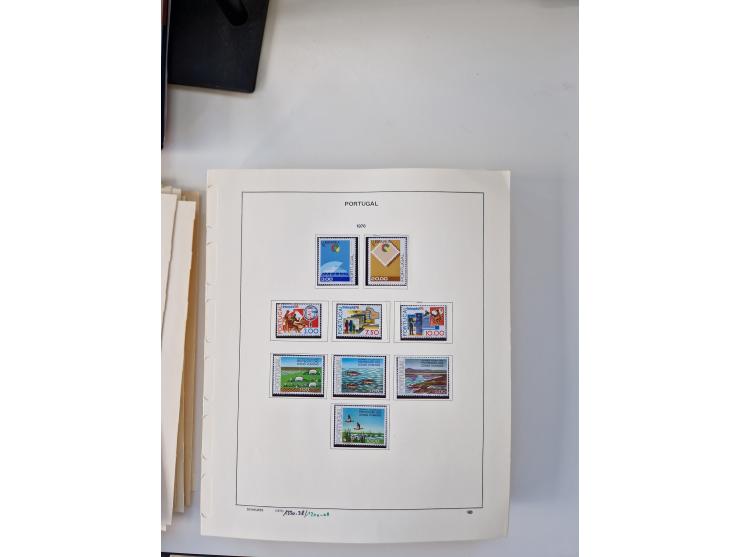 Portugal and Azores/Madeira: 1924/2021, unused and mint never hinged collection including souvenir sheets and booklets on the