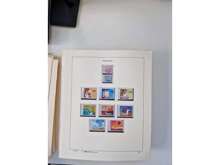 Portugal and Azores/Madeira: 1924/2021, unused and mint never hinged collection including souvenir sheets and booklets on the