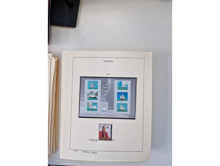 Portugal and Azores/Madeira: 1924/2021, unused and mint never hinged collection including souvenir sheets and booklets on the