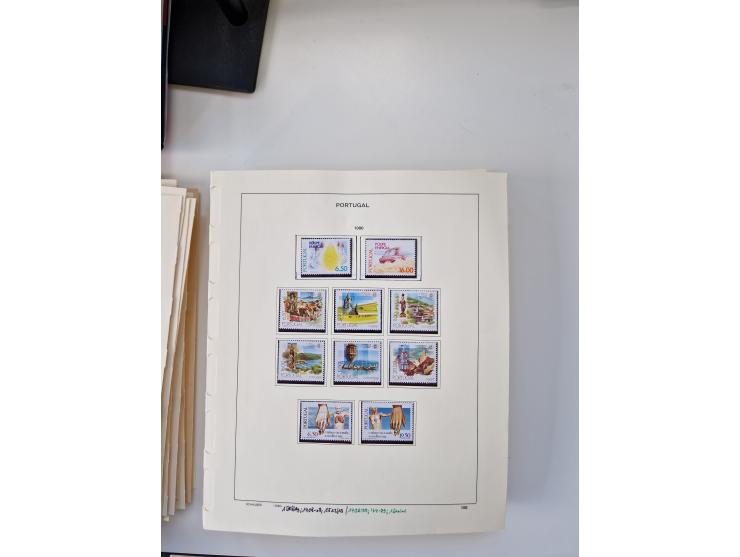 Portugal and Azores/Madeira: 1924/2021, unused and mint never hinged collection including souvenir sheets and booklets on the