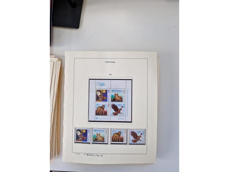 Portugal and Azores/Madeira: 1924/2021, unused and mint never hinged collection including souvenir sheets and booklets on the