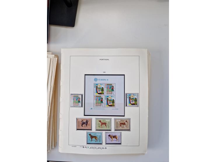 Portugal and Azores/Madeira: 1924/2021, unused and mint never hinged collection including souvenir sheets and booklets on the