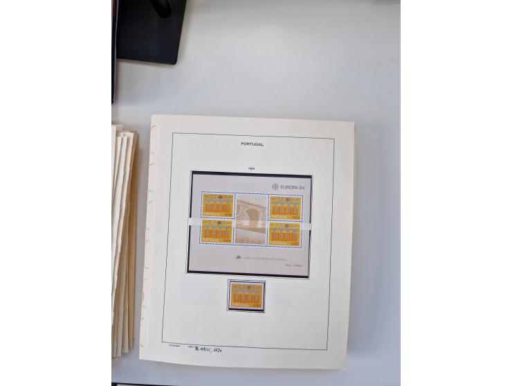 Portugal and Azores/Madeira: 1924/2021, unused and mint never hinged collection including souvenir sheets and booklets on the