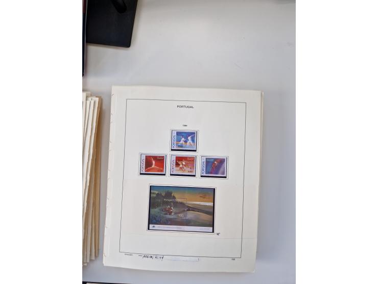 Portugal and Azores/Madeira: 1924/2021, unused and mint never hinged collection including souvenir sheets and booklets on the