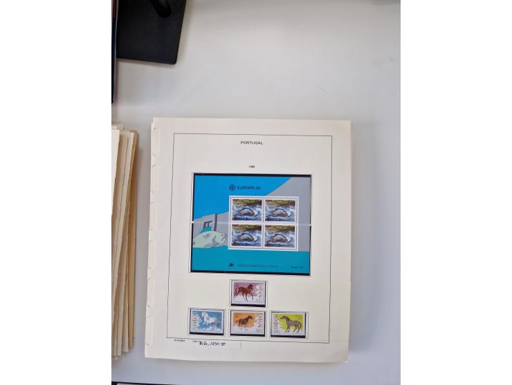 Portugal and Azores/Madeira: 1924/2021, unused and mint never hinged collection including souvenir sheets and booklets on the