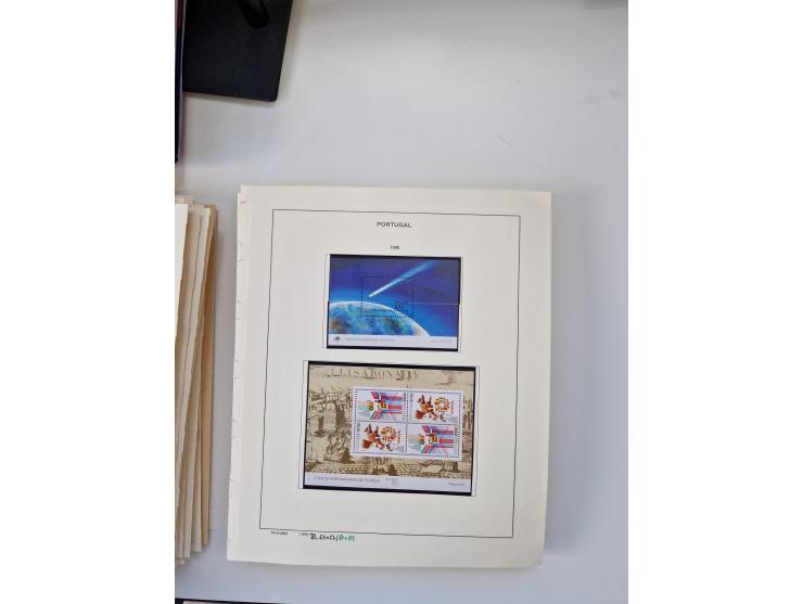 Portugal and Azores/Madeira: 1924/2021, unused and mint never hinged collection including souvenir sheets and booklets on the