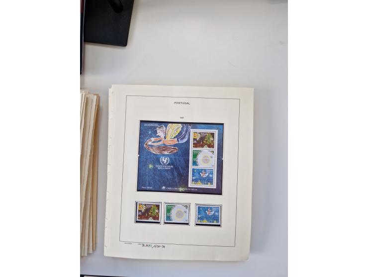 Portugal and Azores/Madeira: 1924/2021, unused and mint never hinged collection including souvenir sheets and booklets on the