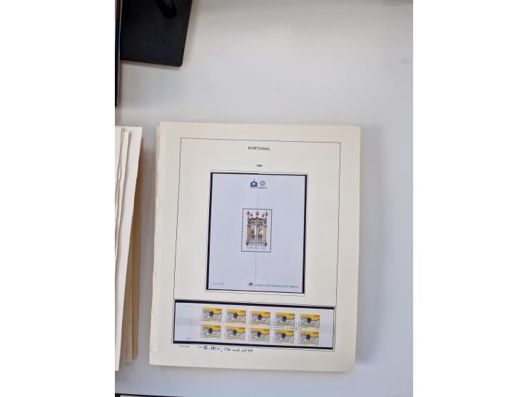 Portugal and Azores/Madeira: 1924/2021, unused and mint never hinged collection including souvenir sheets and booklets on the